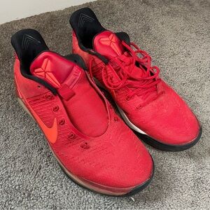 Size 9.5 - Nike Kobe A.D. University Red - 852425 608​
FAIR CONDITION AS PICTURE